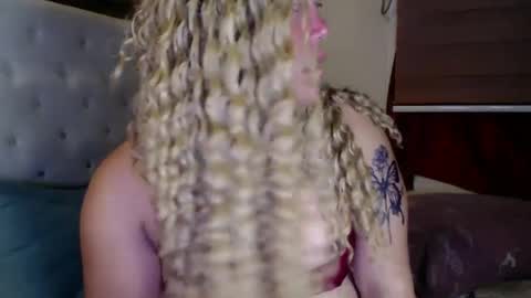 YourDreamGirl Emma  online show from December 30, 3:23 pm