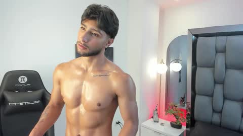 Emmet online show from October 1, 4:28 pm