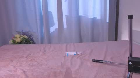 Emmi online show from March 26, 12:43 pm