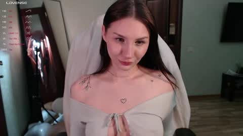 Emily online show from April 16, 7:25 pm