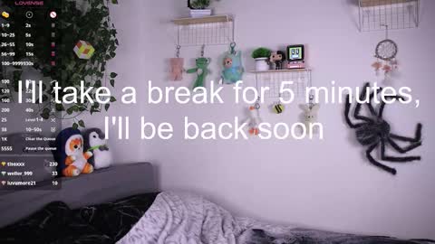 emmie_everly online show from November 29, 12:35 pm