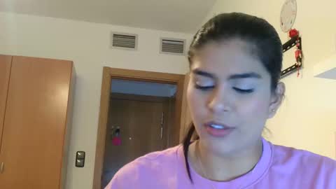 emmie online show from October 31, 9:42 am