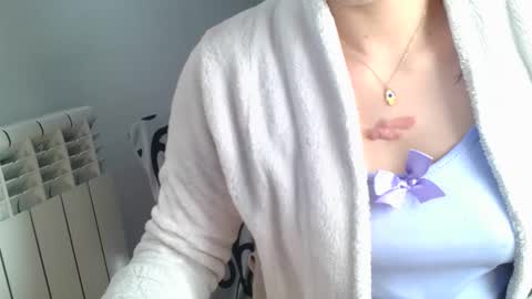 Snapshot of emmie_xxx chatting on January 31, 11:46 am emmie online show from January 31, 11:46 am