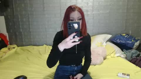 Emmily000 online show from February 16, 9:38 pm