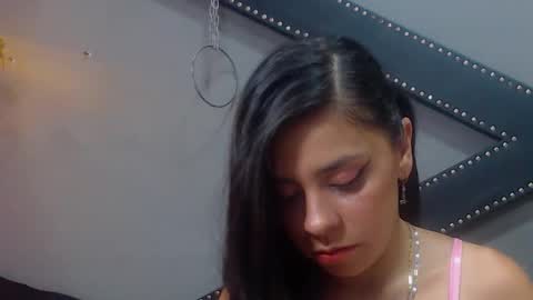 emmily_owenn online show from October 20, 7:19 pm