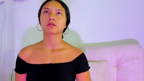EMMILY online show from July 25, 2:04 pm