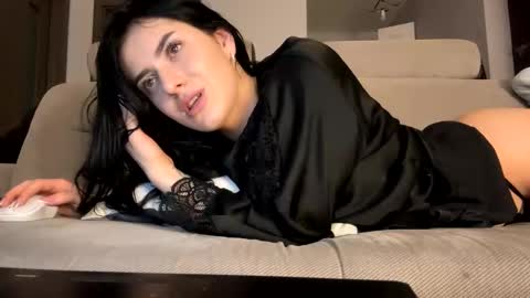 EmmaLovel online show from January 28, 11:50 pm