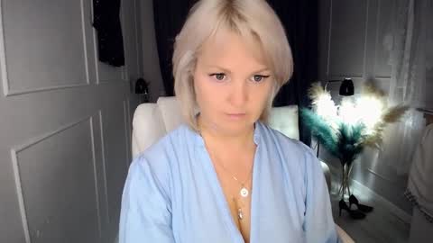 emmmam online show from November 7, 12:18 pm