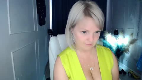 emmmam online show from April 24, 12:40 pm