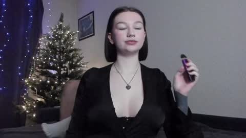 Emily Johny online show from December 30, 10:43 am