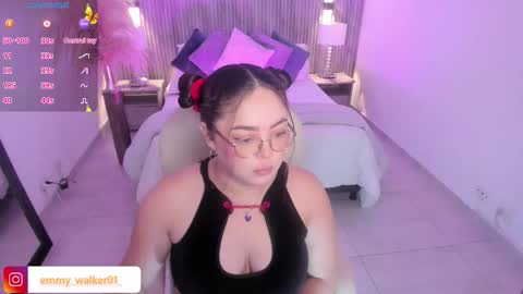 Emmy Walker online show from November 10, 11:35 am