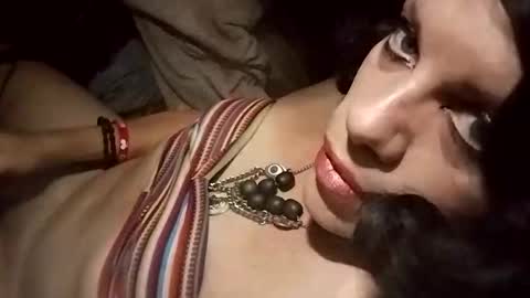 emmyredd777 online show from February 27, 6:46 am