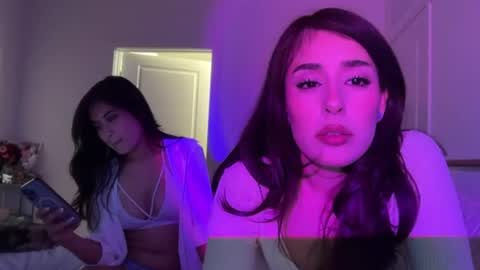 empressmonaa online show from July 6, 2:52 am