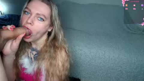 emptyhunters online show from January 6, 5:55 am