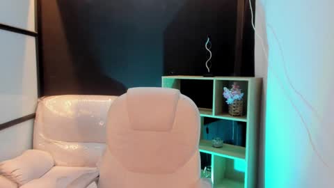 Emy Silver online show from February 6, 4:14 pm