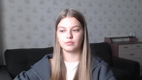 EmySway online show from October 10, 8:53 am