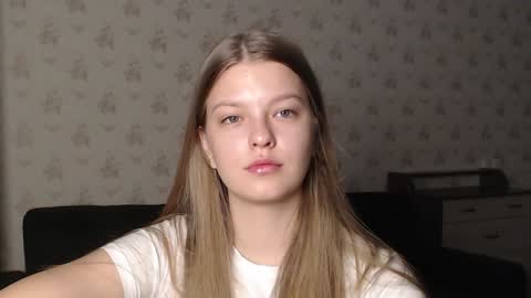 EmySway online show from December 13, 5:21 pm