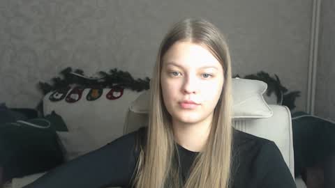 EmySway online show from January 7, 9:14 pm