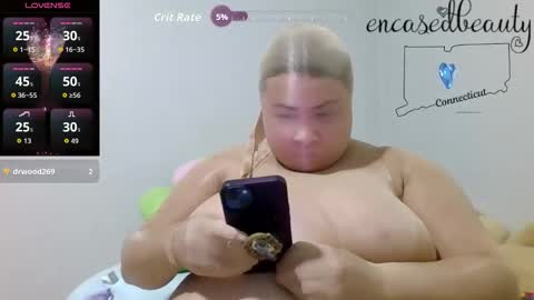 Ela online show from April 12, 8:13 pm