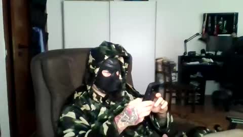 endslaved online show from November 25, 9:41 am