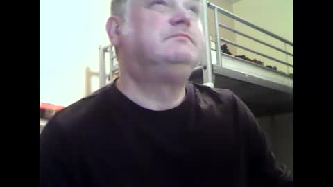 englishguysurrey online show from January 18, 7:50 am