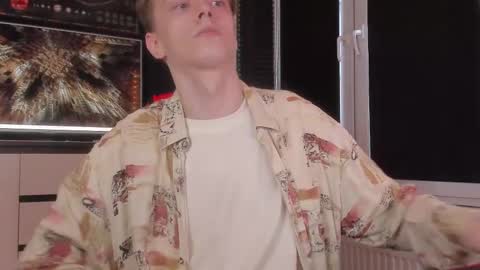 Enker online show from December 2, 6:45 am