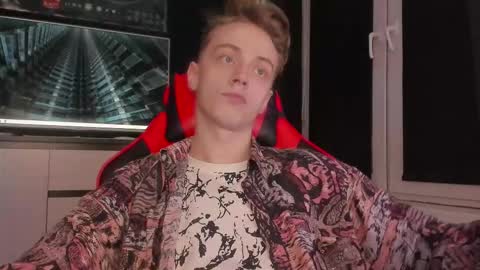 Enker online show from October 24, 2:01 am