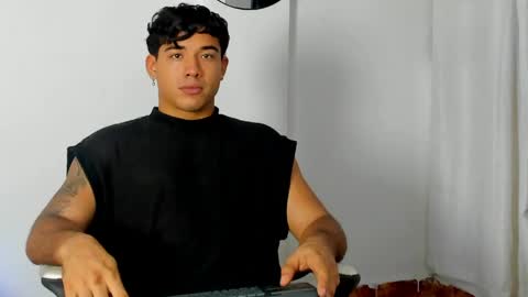 enzo_corleone online show from May 14, 4:54 am