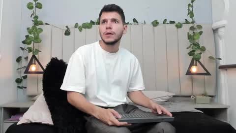 ENZO online show from November 10, 2:42 pm