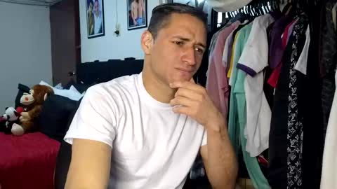 enzoyarack online show from November 6, 3:31 am