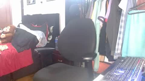 enzoyarack online show from November 17, 1:52 am