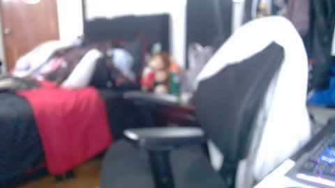 enzoyarack online show from November 20, 2:21 am