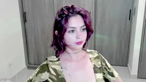 Snapshot of ephemeral_hot chatting on September 27, 12:30 am Leyla online show from September 27, 12:30 am