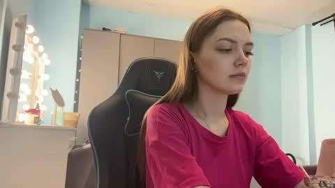 Lily online show from March 12, 2:04 am