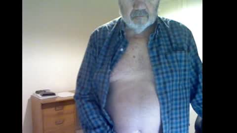 erasmus_d online show from November 25, 7:12 pm