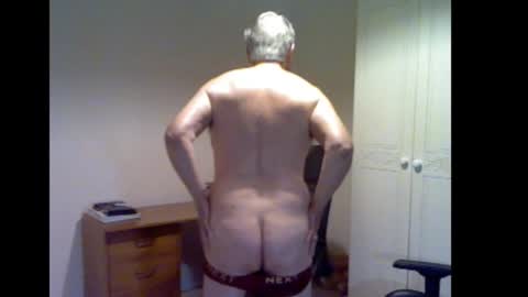 erasmus_d online show from November 3, 6:09 pm