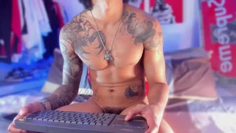 Tht BOSS Eren online show from December 16, 8:37 pm