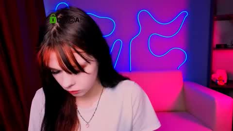 erica_murray online show from December 3, 10:27 am