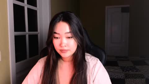 Snapshot of erica_wayne chatting on February 4, 11:49 am Erica Wayne online show from February 4, 11:49 am