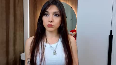 Dina online show from December 15, 2:51 am