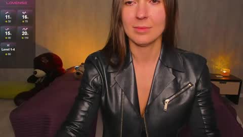 EricaPowers online show from May 12, 2:26 pm