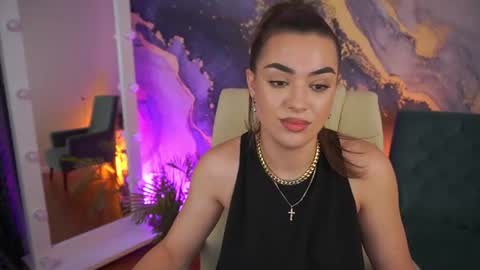 Erica online show from June 12, 3:33 pm