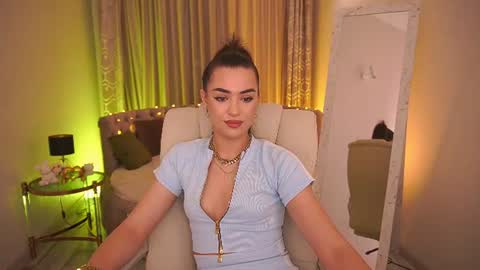 Erica online show from June 13, 3:33 pm