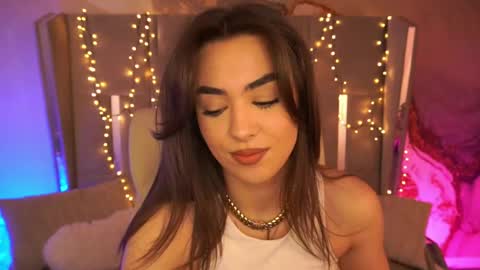 Erica online show from May 11, 6:53 am