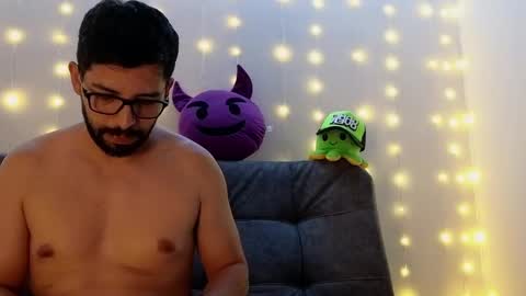 ERICK online show from March 3, 1:21 am