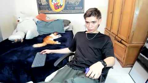 erick_de_rossee online show from June 3, 8:36 pm