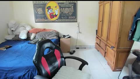 erick_de_rossee online show from March 17, 6:02 pm