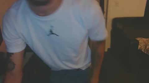 erick online show from October 12, 3:43 am