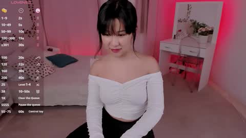 erika_kim online show from October 16, 6:46 am