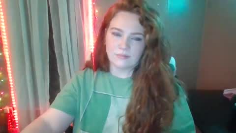 Erinlove online show from January 3, 4:44 am
